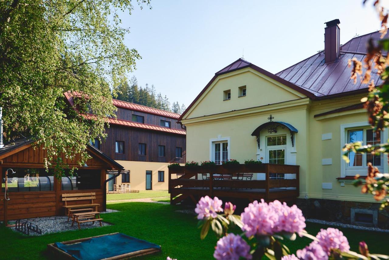 Aparthotel Stodola Na Bile Bila  Zewnętrze zdjęcie